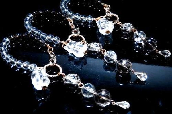画像1: 【猫の限定】12.800円のところ特別価格! 水晶招き猫アイリスクォーツとスモーキーバックチャーム　 (1)